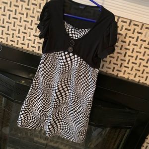Adorable black and white dress size 5/6